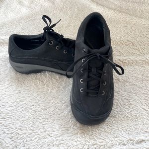 KEEN Women’s Presidio sneaker